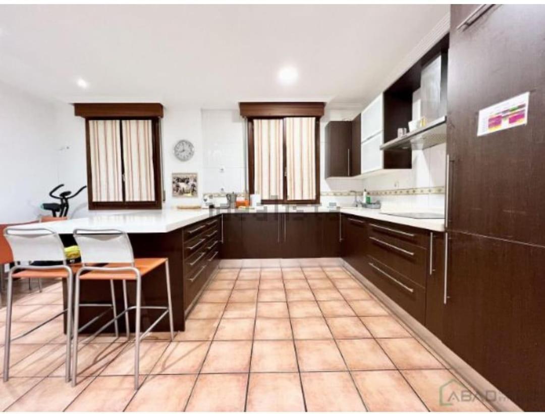 Santuchu Apartamento Elegante Con Wifi Bilbao Esterno foto