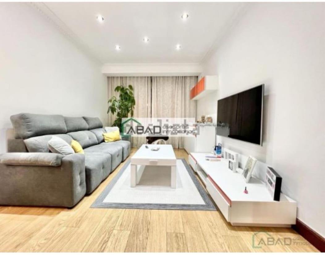 Santuchu Apartamento Elegante Con Wifi Bilbao Esterno foto